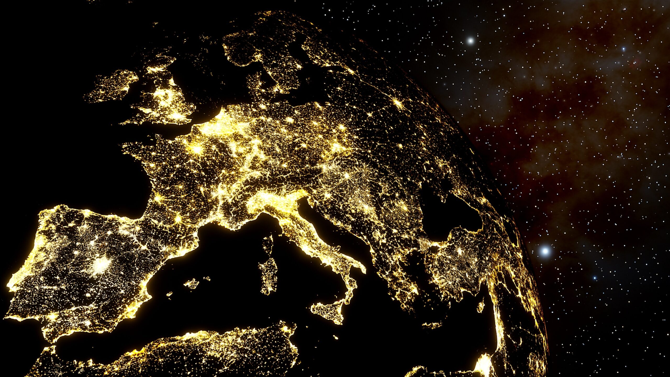 Mapa Europy nocą widziana z kosmosu, symbolizująca rozproszoną infrastrukturę komunikacyjną dla operatorów logistycznych i pocztowych